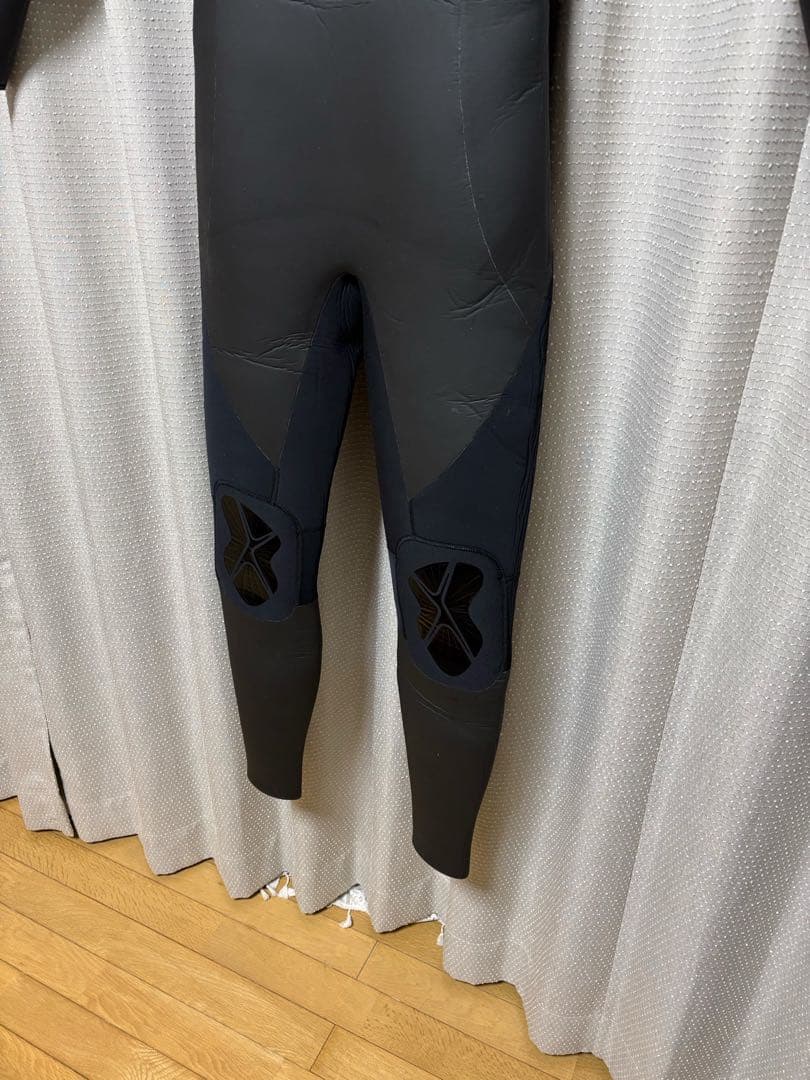 ノーブランド 5×3mm セミドライ メンズMLサイズ チェストジップ 美品