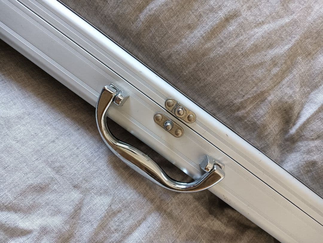 ビリヤード　美品 キュー　ケース付き