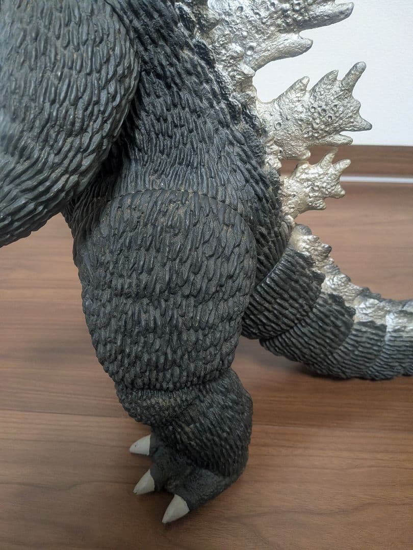 ゴジラ フィギュア