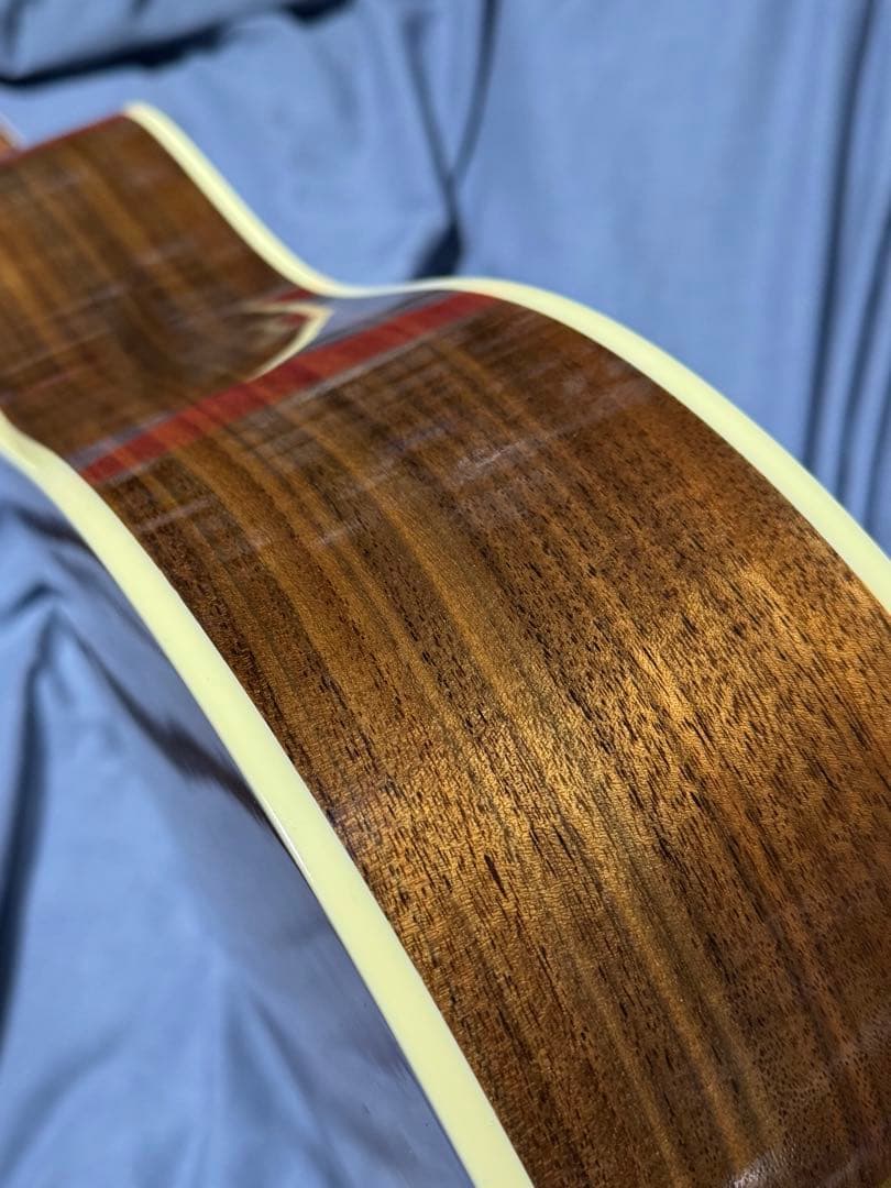 五*星様 GIBSON GUARANTEED J45 STUDIO WALNUT