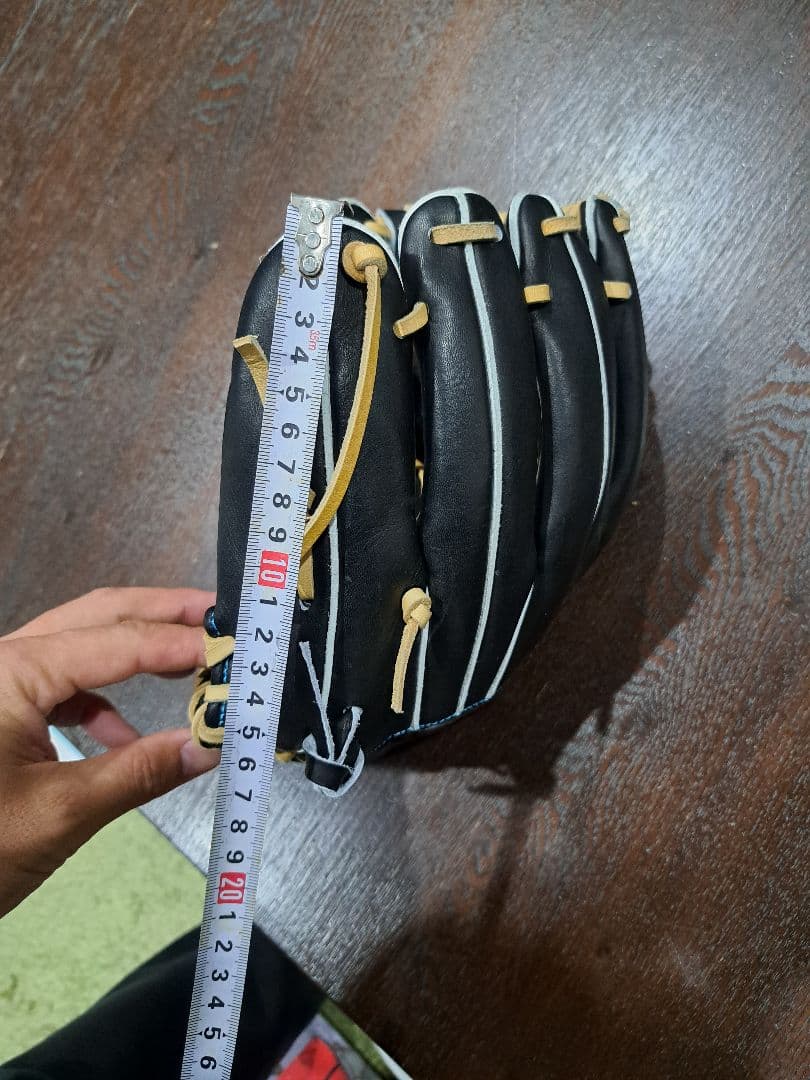 アトムズ　ATOMS　軟式グラブ　内野手用　新品