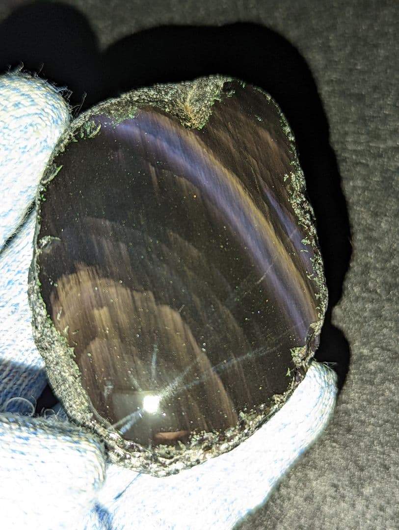 【研磨品】十勝石玲瓏　北海道産レインボーオブシディアン