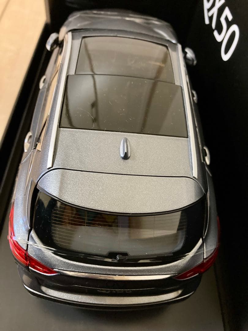 1:18 インフィニティ INFINITY QX50 シルバー　日本非売品