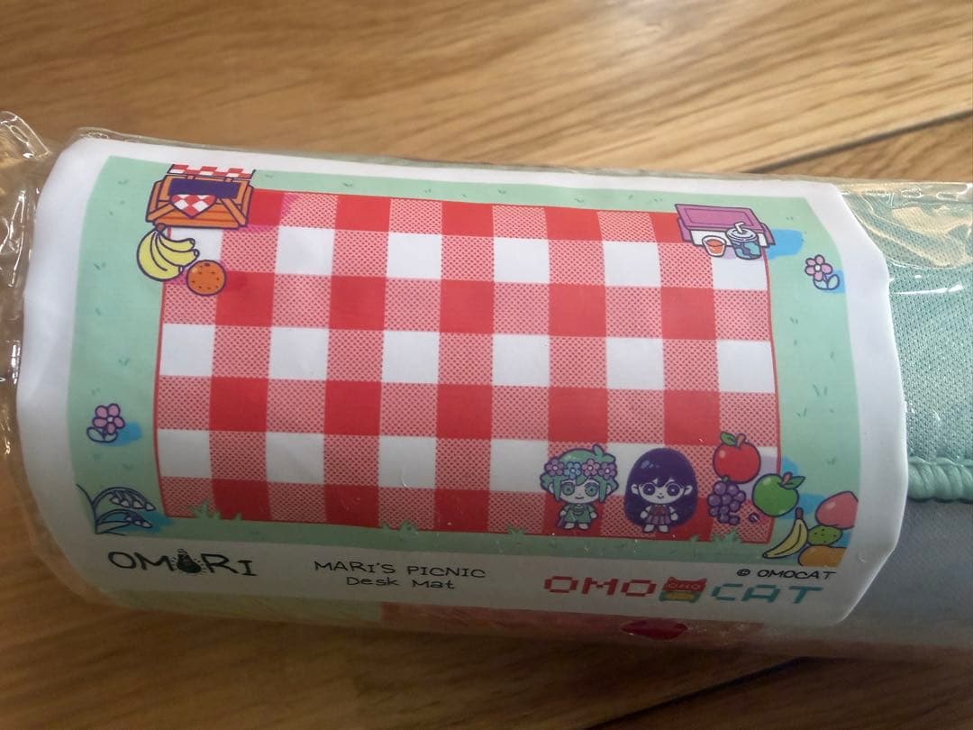 OMORI MART'S PICNIC デスクマット omocat