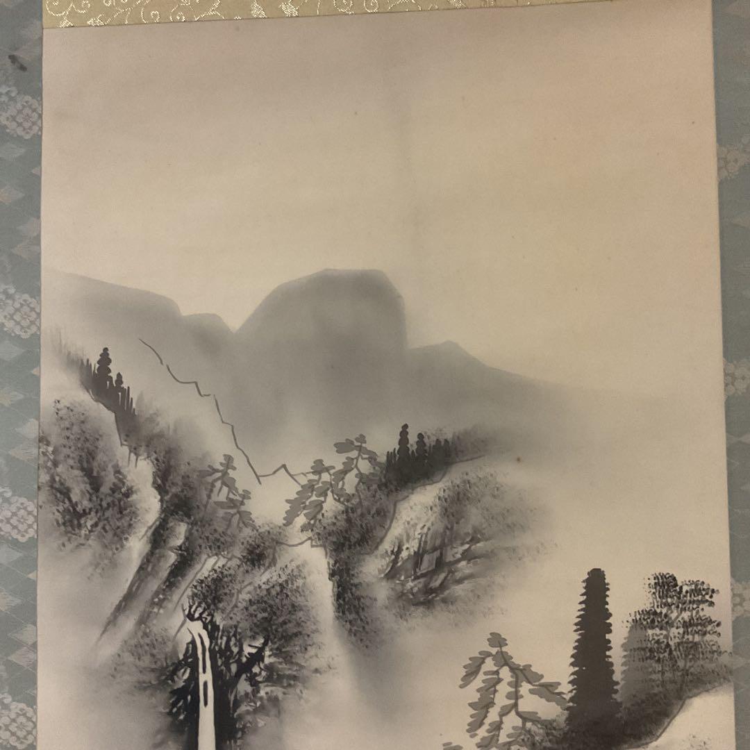 水墨山水画 絹本掛け軸 一堂筆【落款印譜在】 軸先木軸