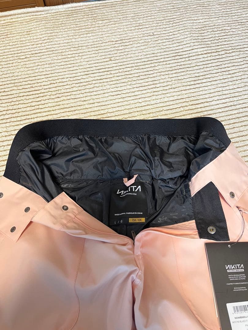 新品　ニキータ　スノーボード　パンツ　レディースＬ　ホワイトピンク　ストレッチ
