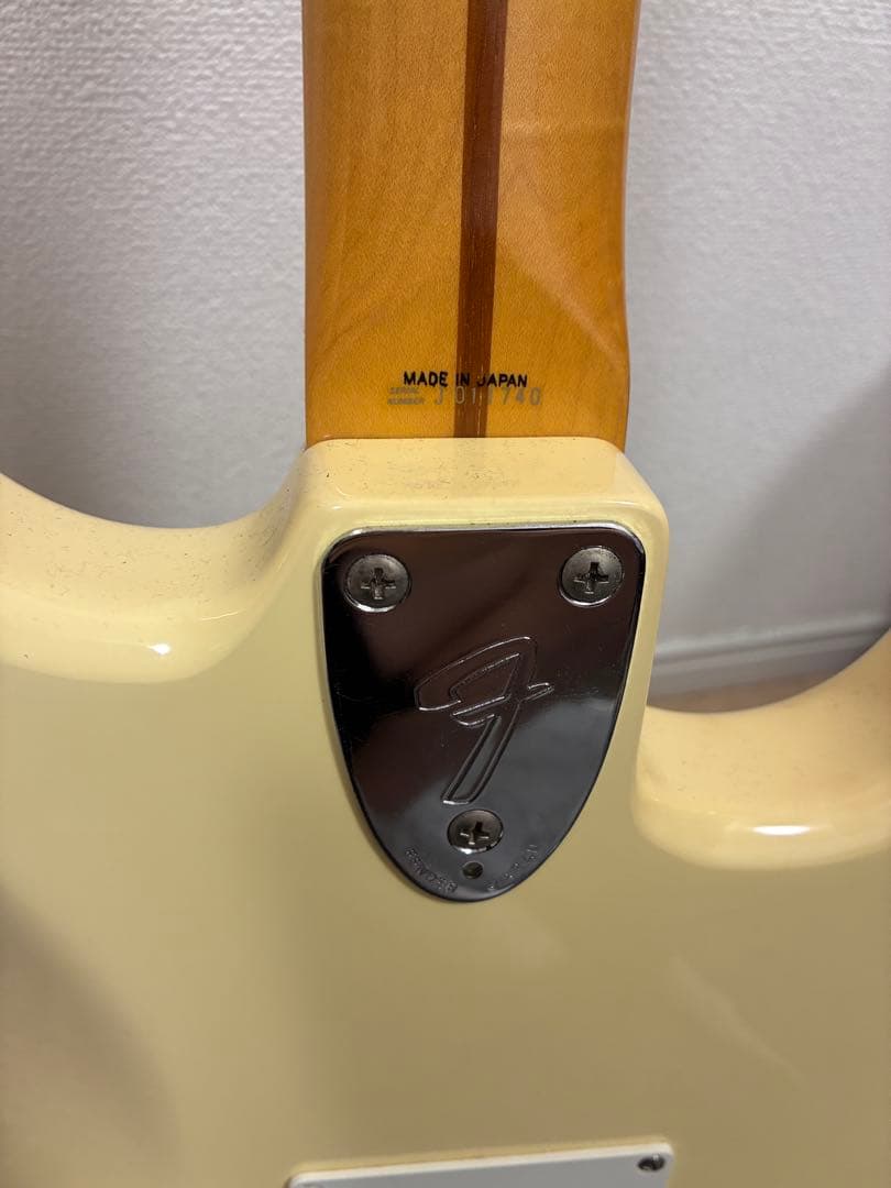 レフティ　Jシリアル　011740　Fender ST72-600L OWH