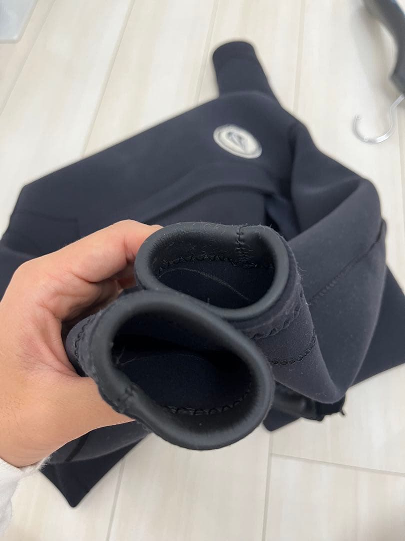 Volcom カスタムフルスーツ 2/3ミリ