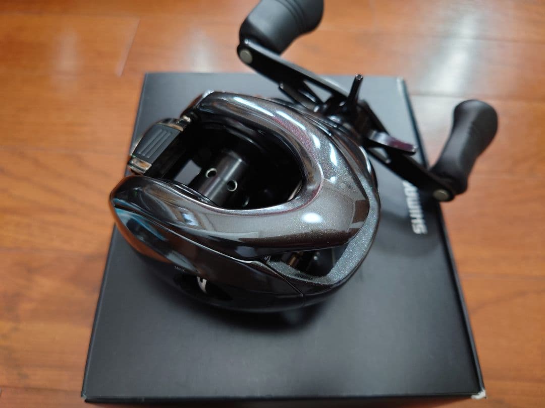 18 ANTARES DC MD XG ベイトリール 新品未使用品。