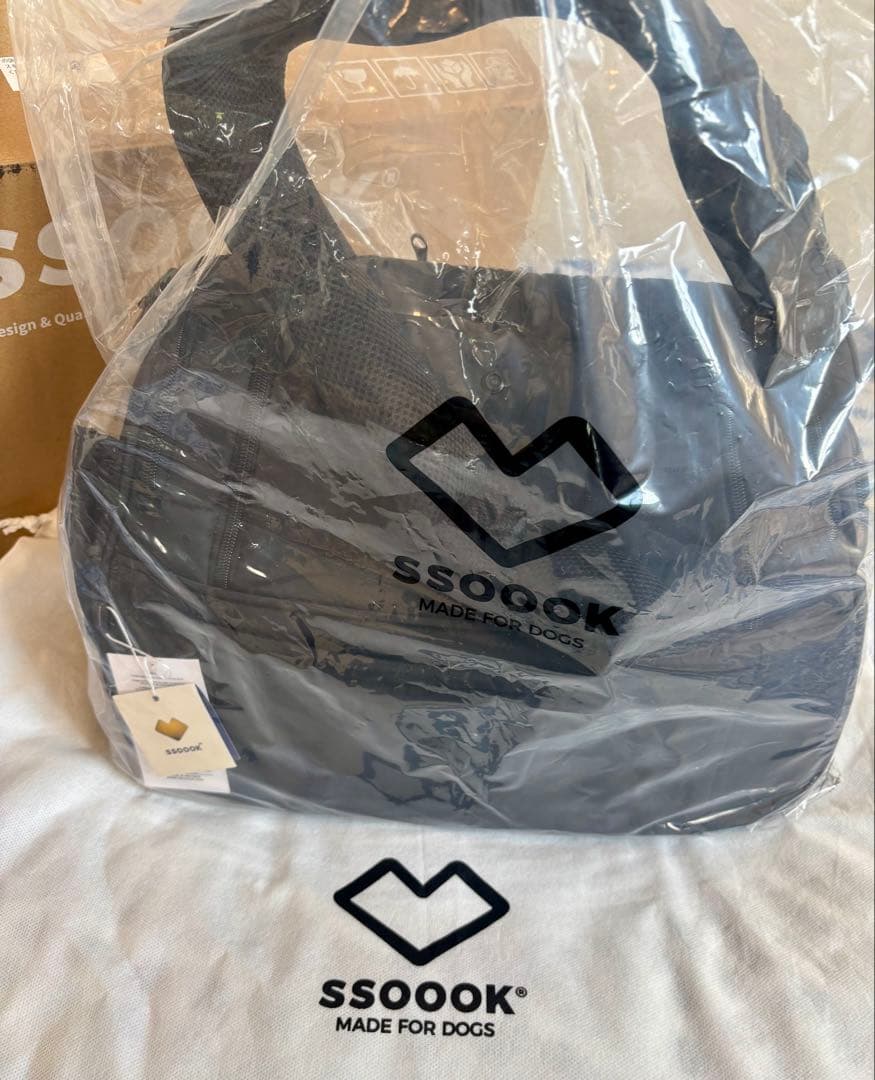 新品未使用！SSOOOK スリングバッグ ブラックS