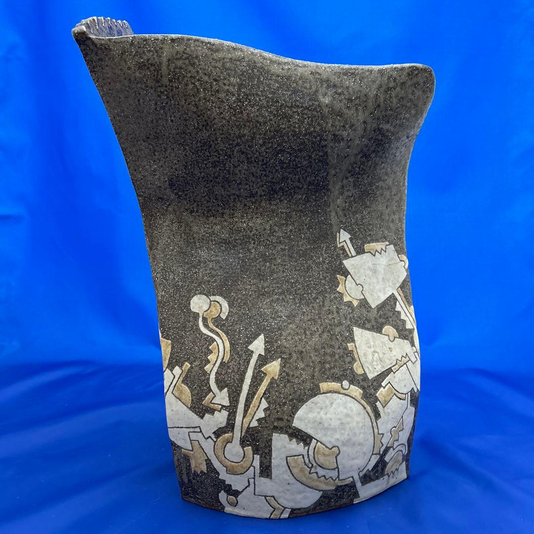 作家作品　抽象模様の陶器花瓶