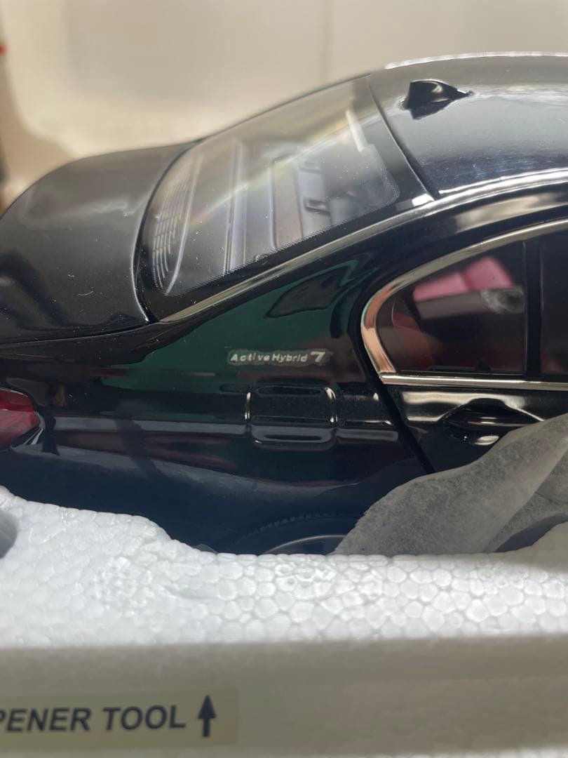 京商 1/18  アクティブ ハイブリッド 7 (F04) ブラック