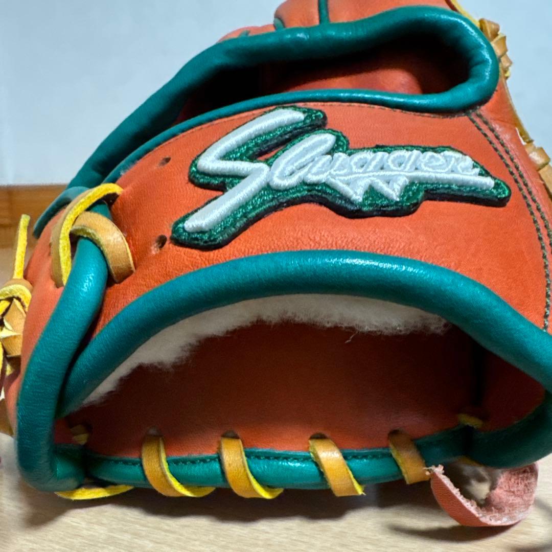 slugger オーダーグラブ　亀澤恭平モデル