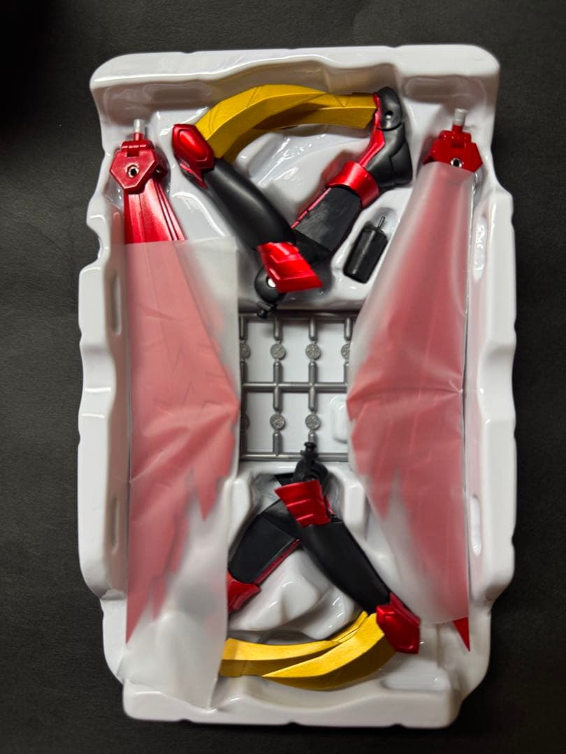 S.H.Figuarts（真骨彫製法）仮面ライダーオーズ タジャドル コンボ