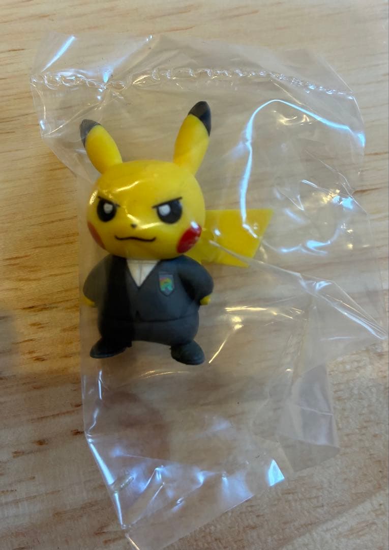 ボスごっこピカチュウ　12個セット　ポケモンセンター　ガチャガチャ
