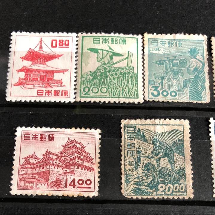 カタログ価格47,050円！プレミア切手揃い！昭和透かしなし切手8種！格安！