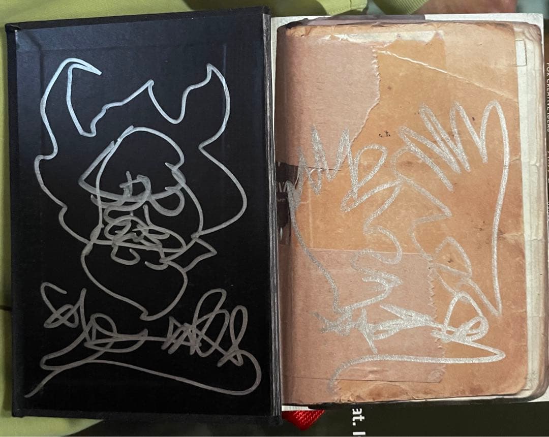 Black Book killer bong サイン入り