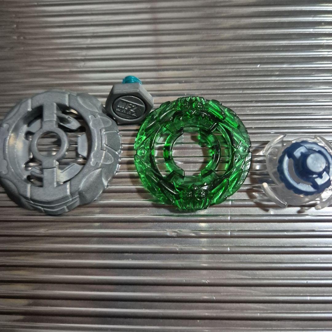 メタルファイトベイブレード　バクシンベルゼブ