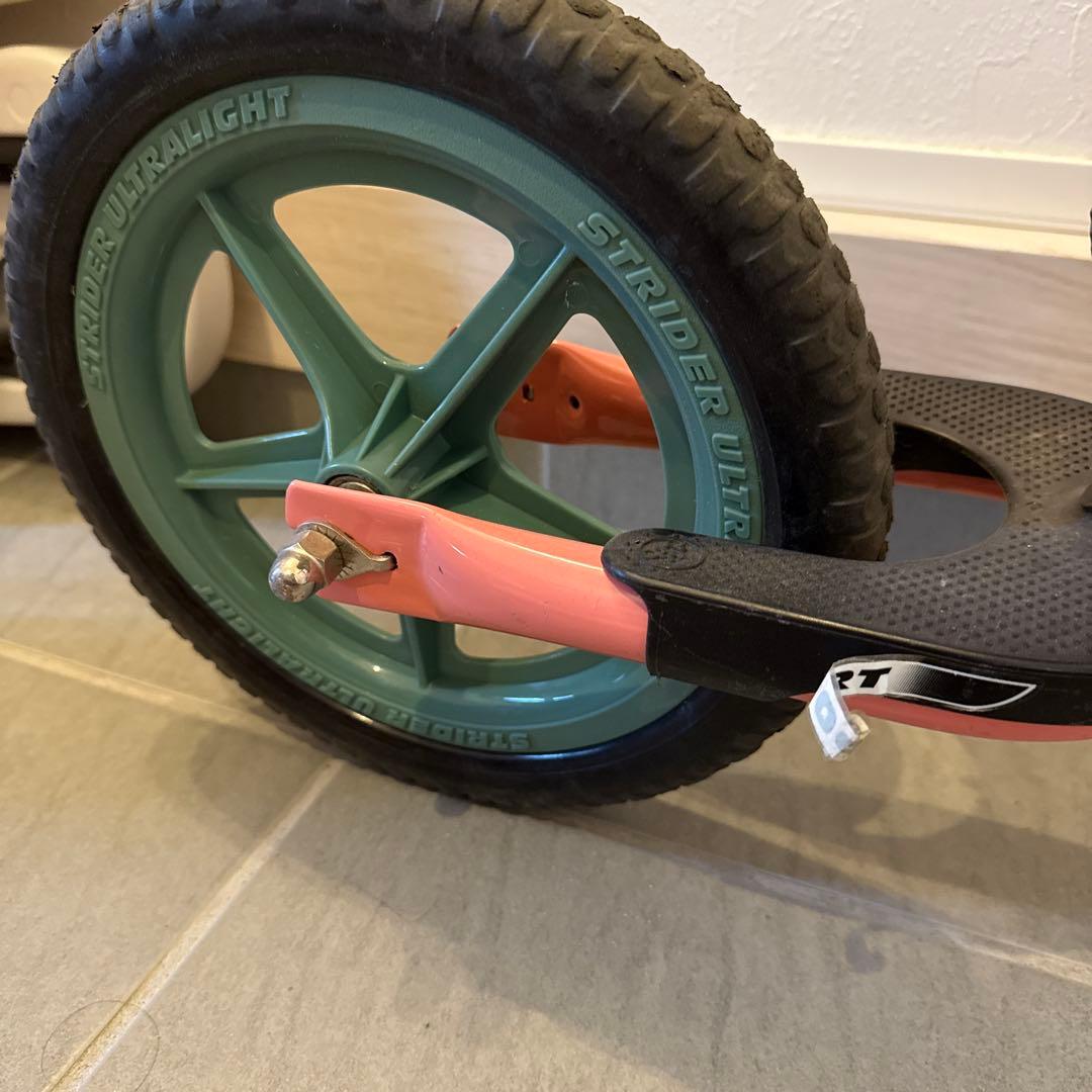 ストライダー　ムラサキスポーツ限定モデル