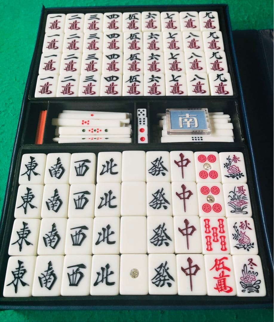 麻雀セット　卓(点棒入れ有).牌、点棒、やきとり、東南板