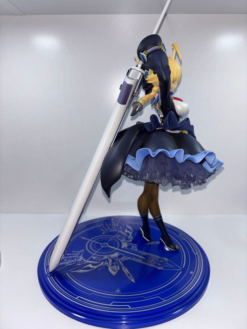 BLAZBLUE Es 1/7 スケール フィギュア