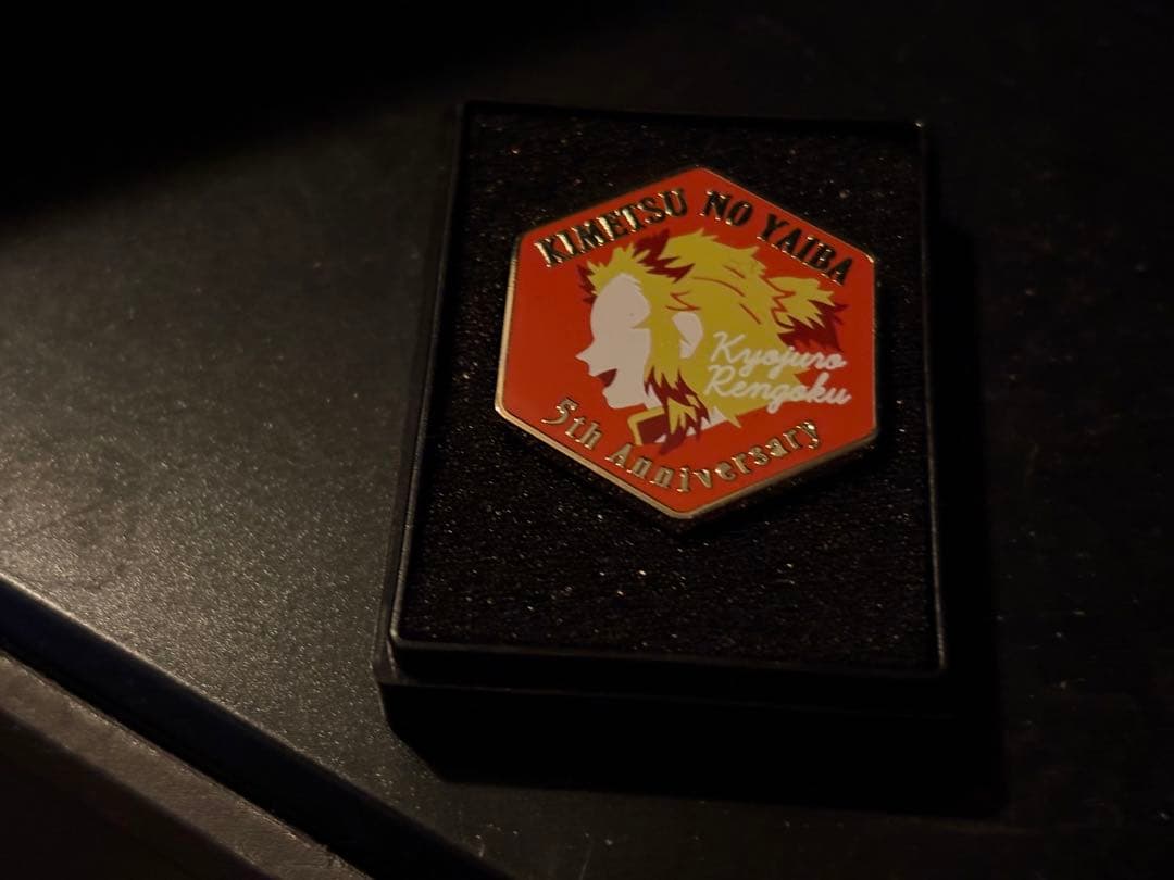 鬼滅の刃　伍周年記念祭　キャラクターモチーフピンズ　煉獄杏寿郎