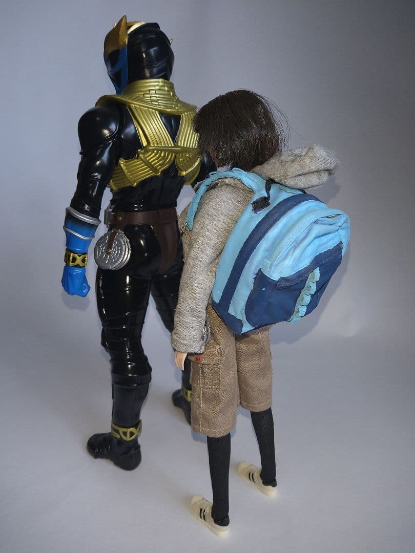 仮面ライダー 威吹鬼フィギュア＆momokodoll