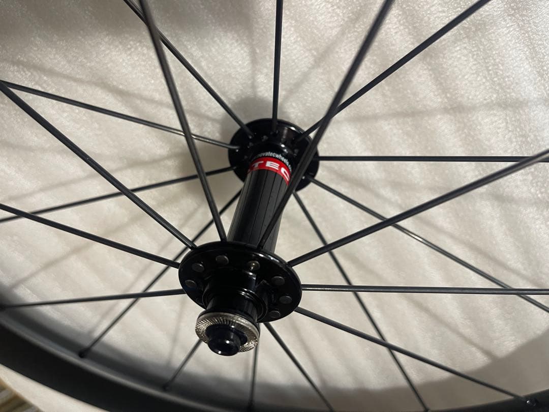 451サイズ　Kitt design カーボンホイール フロント　100mm