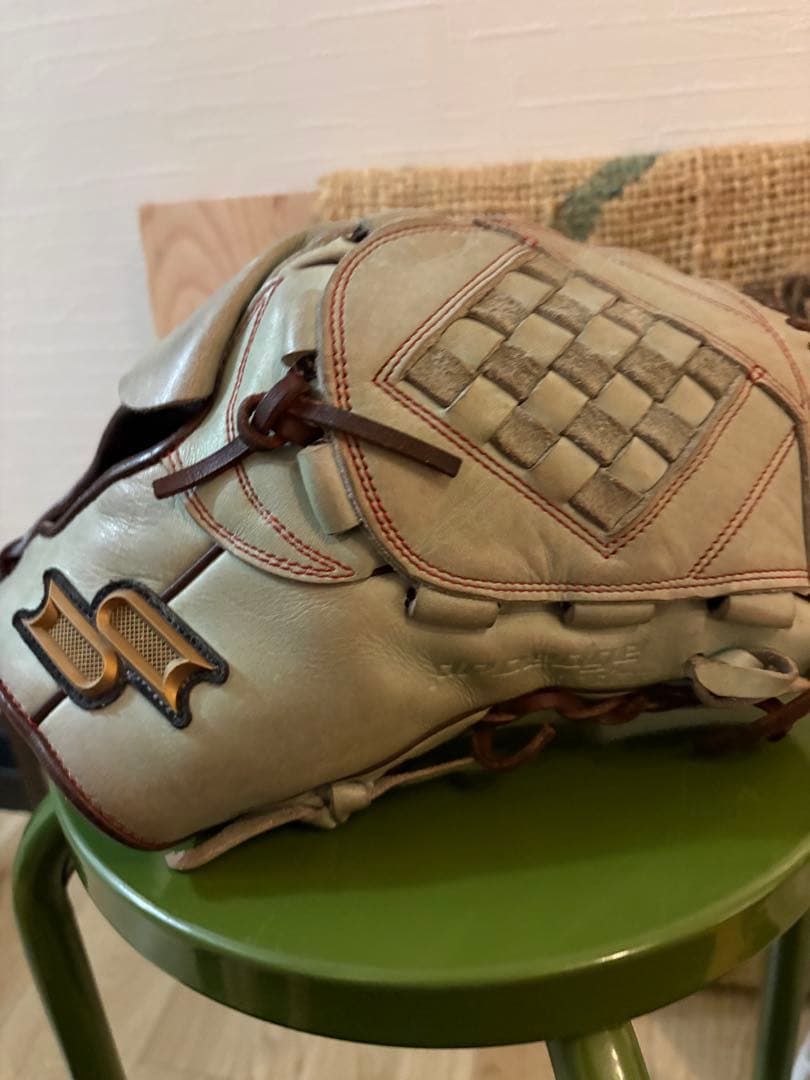 エスエスケイ　硬式用右投げピッチャー用グローブ