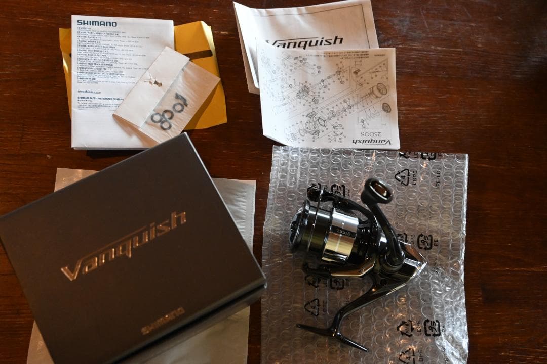 美品 23 ヴァンキッシュ 2500s シマノ リール