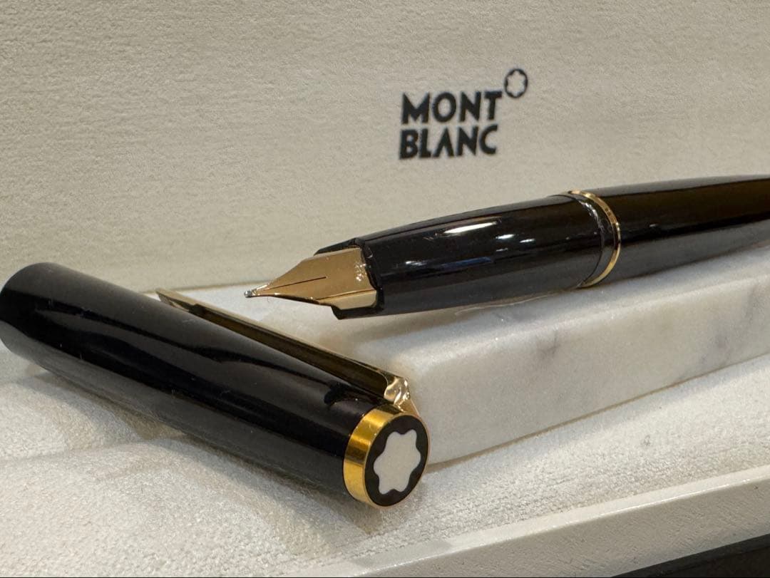 【極美品】モンブランNO320 ブラック 万年筆 EF