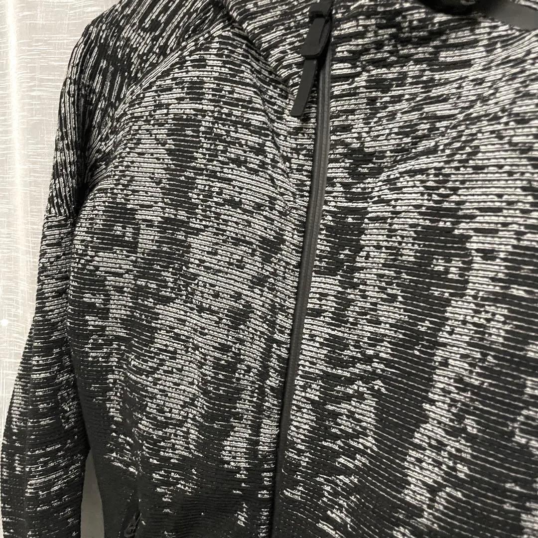 【希少美品】adidas zne フード付きジャージジャケット