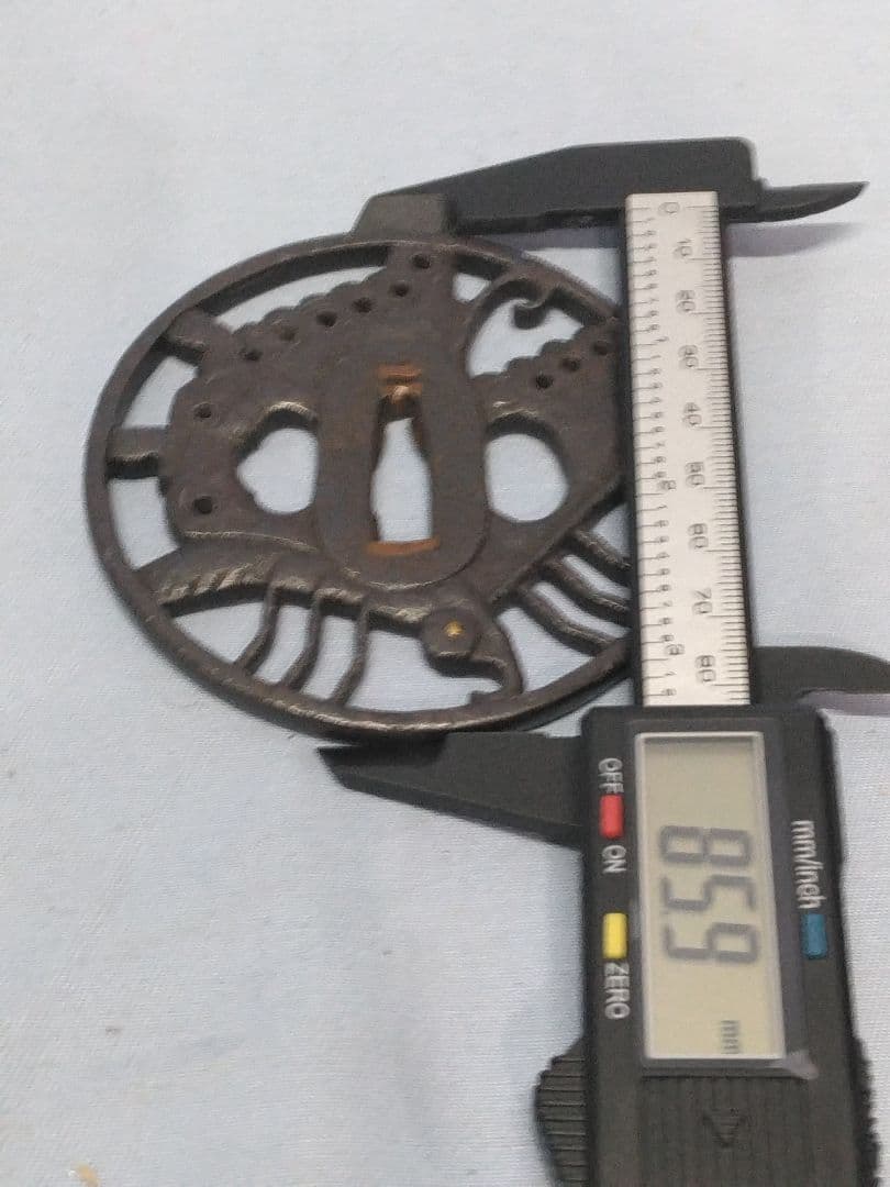 鉄鍔　鐔　刀装具　透かし鐔 刀鐔　江戸時代　文鎮　ペーパーウェイト