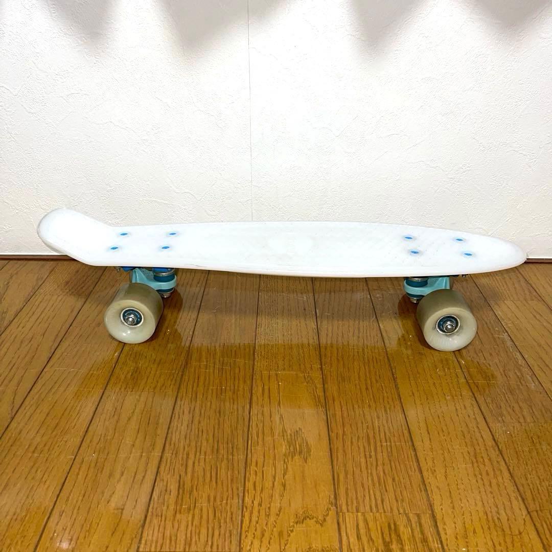 Penny ペニー　ホワイト　22インチ