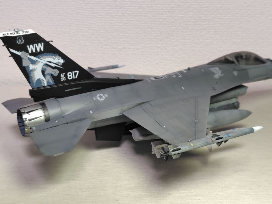F-16 CM-501/48ファイティングファルコンF-16デモチーム 2025