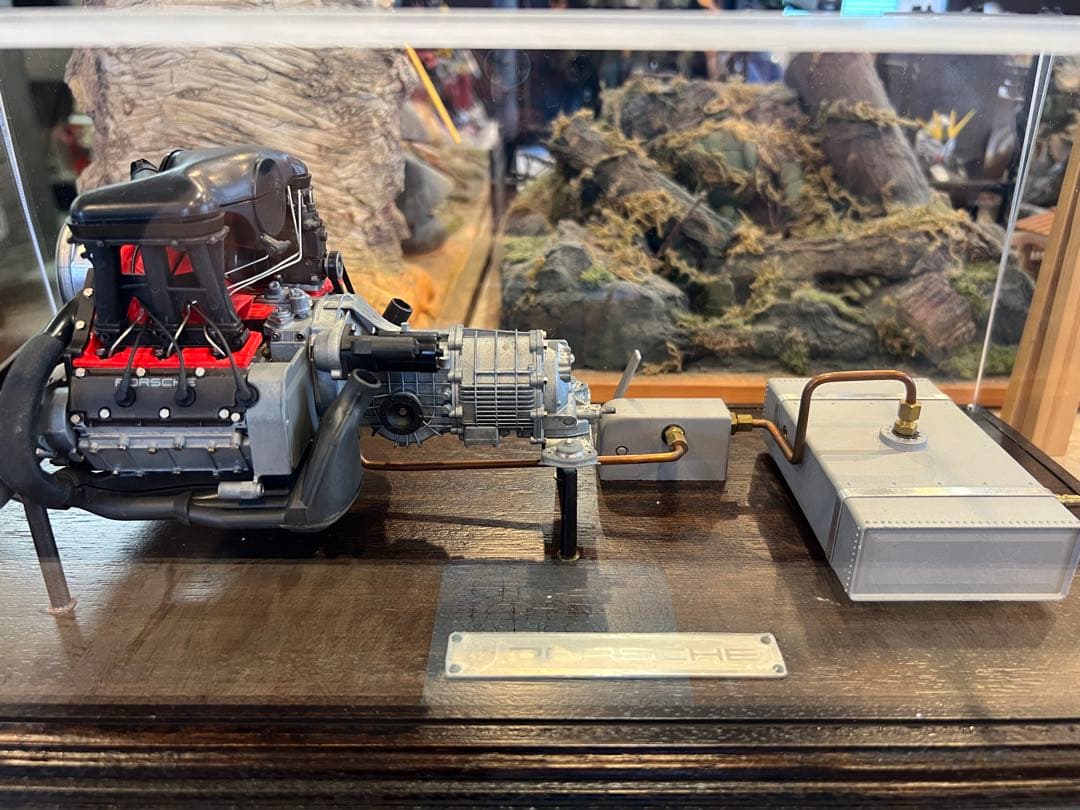 マルシン1/8スケール1973ポルシェ911カレラRS2.7エンジンモデル