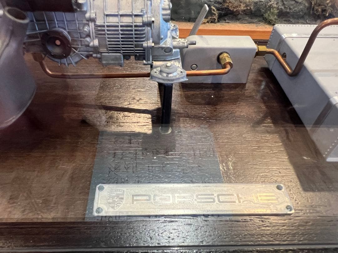 マルシン1/8スケール1973ポルシェ911カレラRS2.7エンジンモデル