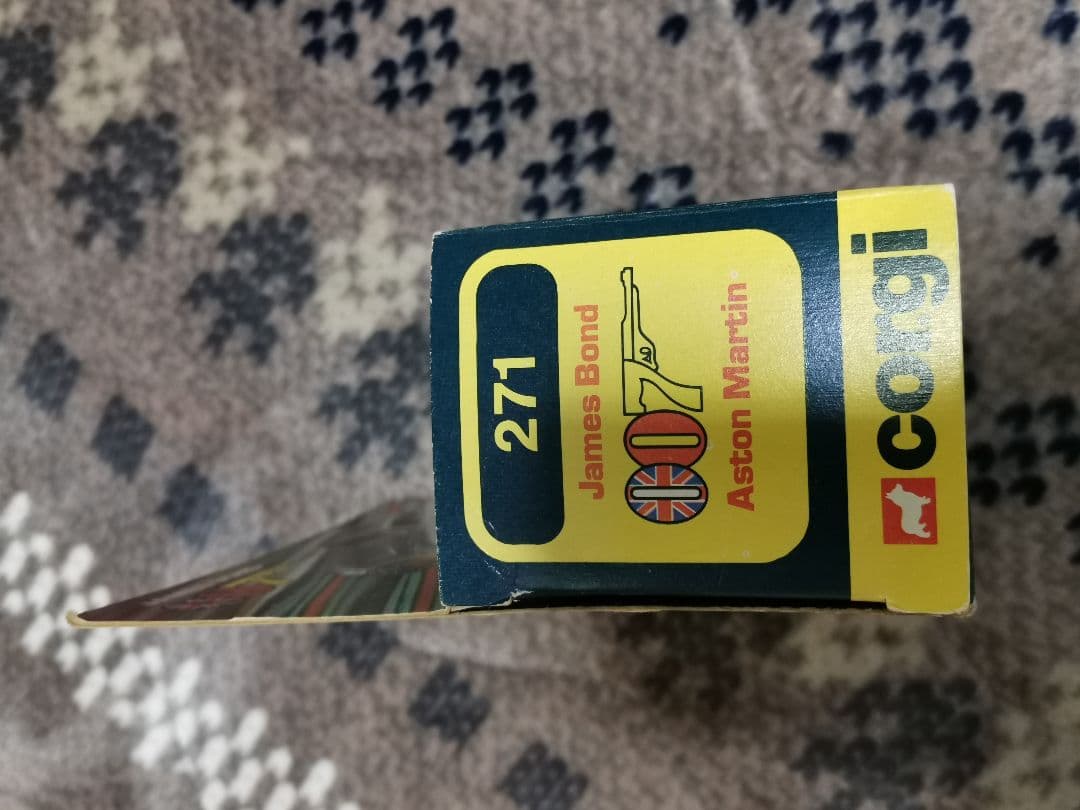 CORGI　007 アストンマーティン　イギリス製