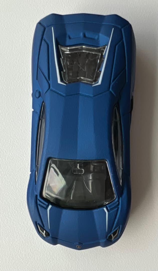 トミカ ランボルギーニ アヴェンタドール クーペ ジャパンリミテッドエディション