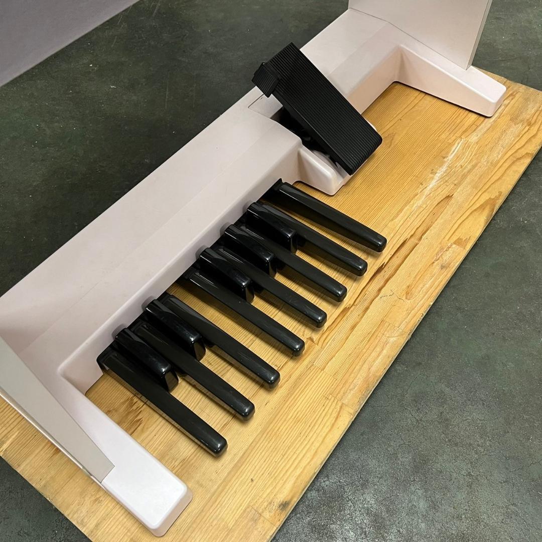 【直接引渡限定】ヤマハ エレクトーン HC-3 中古 通電確認済 Y0371