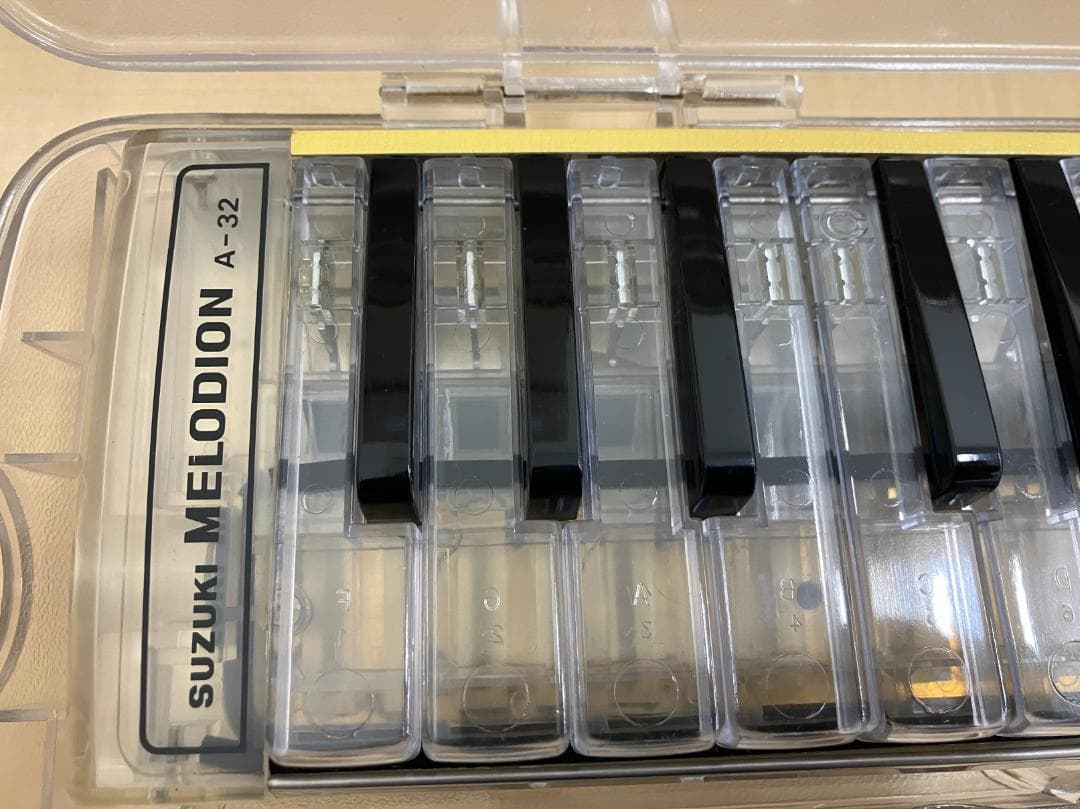 透明鍵盤 メロディオン A-32 鈴木楽器製作所