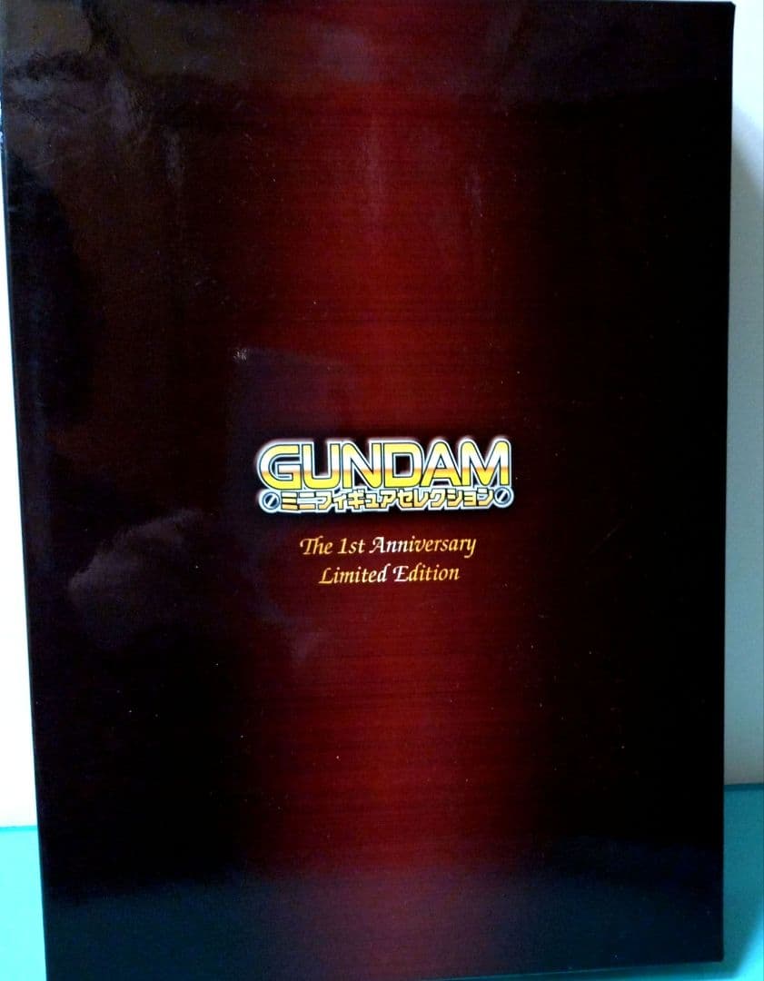ガンダム限定✨新品ミニフィギュアボトルキャップ シャアセレクション 　マガジン