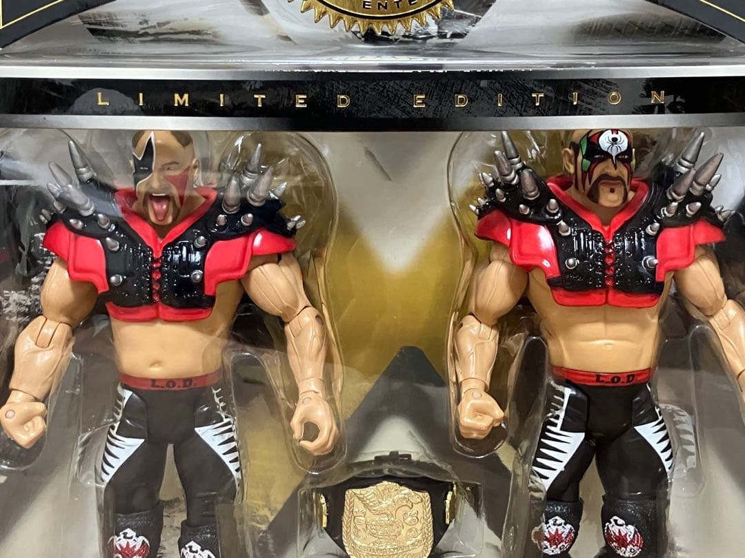 激レア！WWE クラシックスーパースターズ ロードウォリアーズ フィギュア