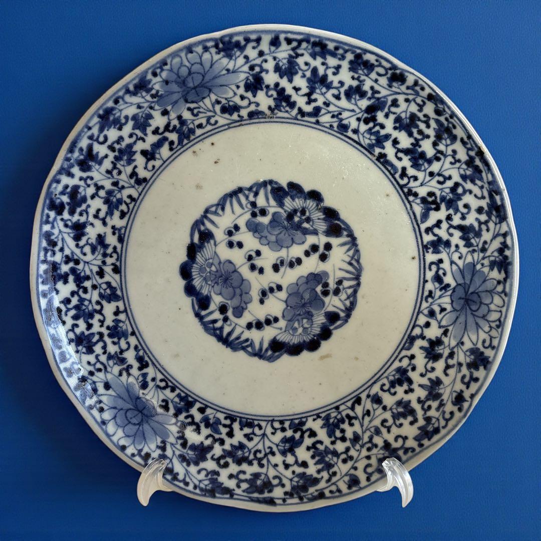 伊万里 有田 染付 印判 大皿 花唐草 見返し唐草 見込花丸 牡丹菊 二重圏線