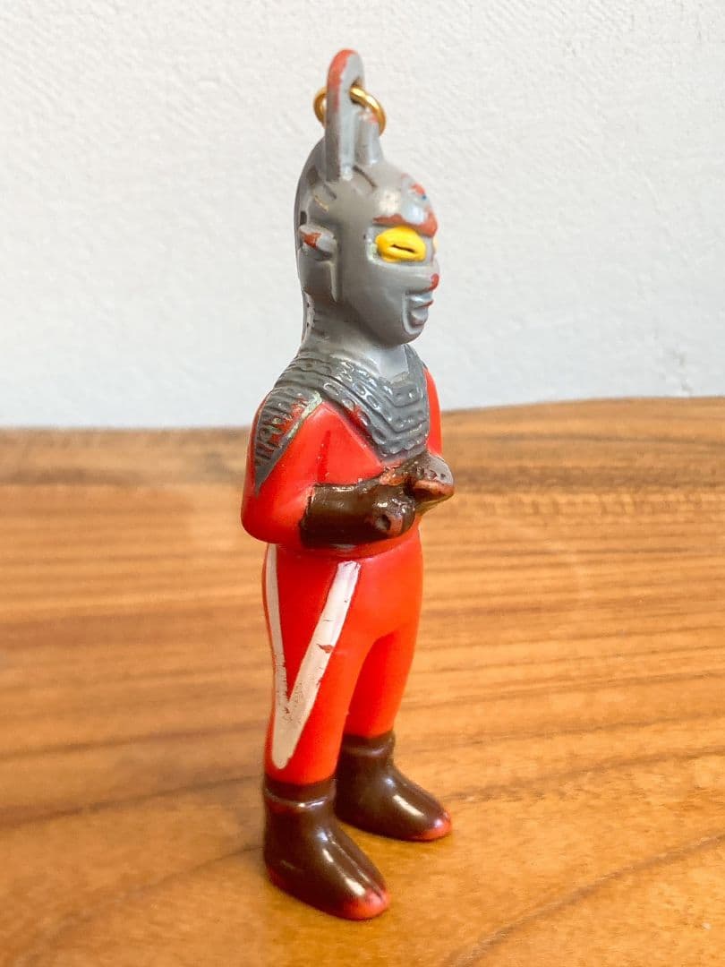 ウルトラセブン　ペンダントソフビ