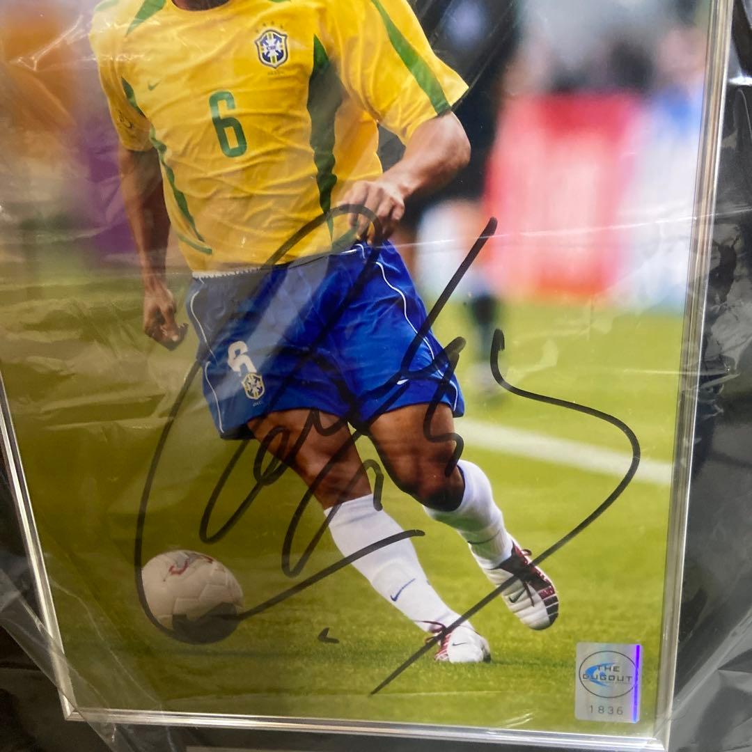 ロベルト・カルロス直筆サイン入りフォト　額入り