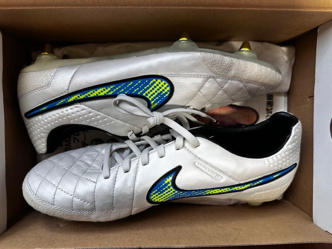 ナイキ サッカースパイク ティエンポ sg