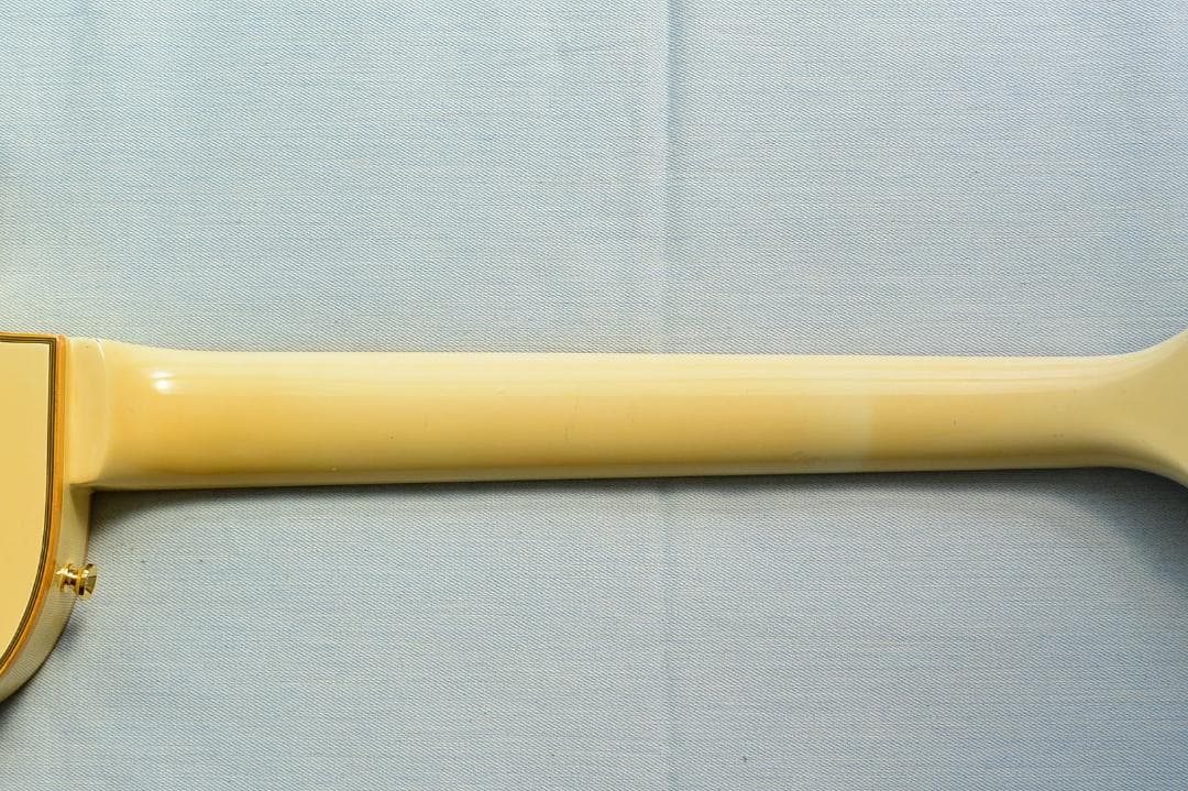 Diamond by Aria 70年代 3PU ビグズビー レスポールカスタム