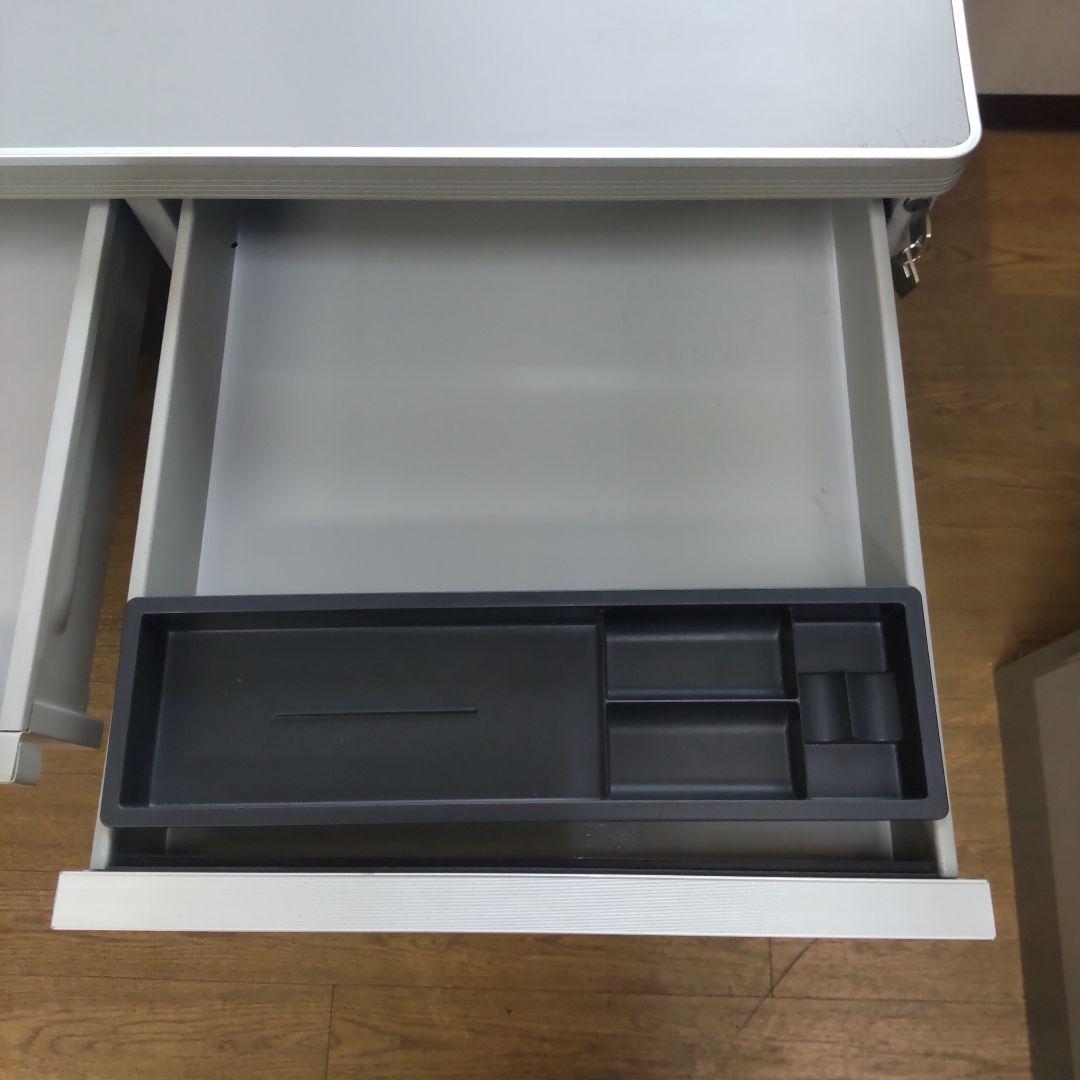 コクヨ オフィスデスク 事務用デスク 両袖4段真ん中１段の引き出し付き