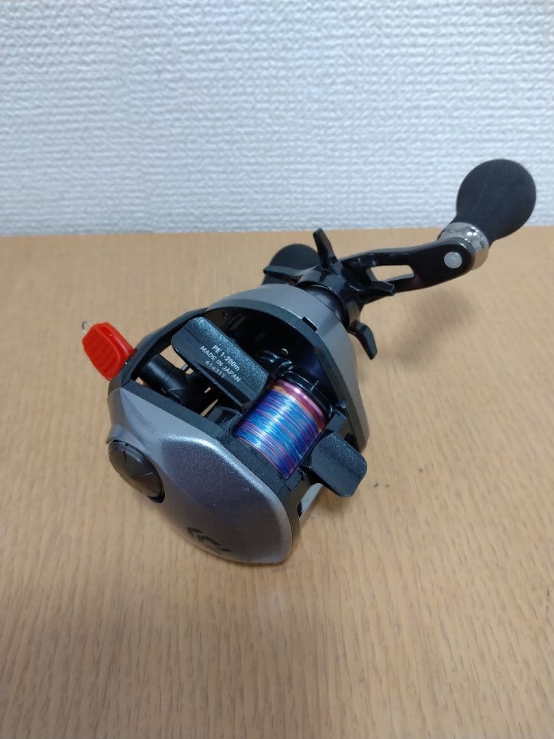 本日限定値引き！ダイワ　ベイトリール　紅牙100L　日本製　実用美品